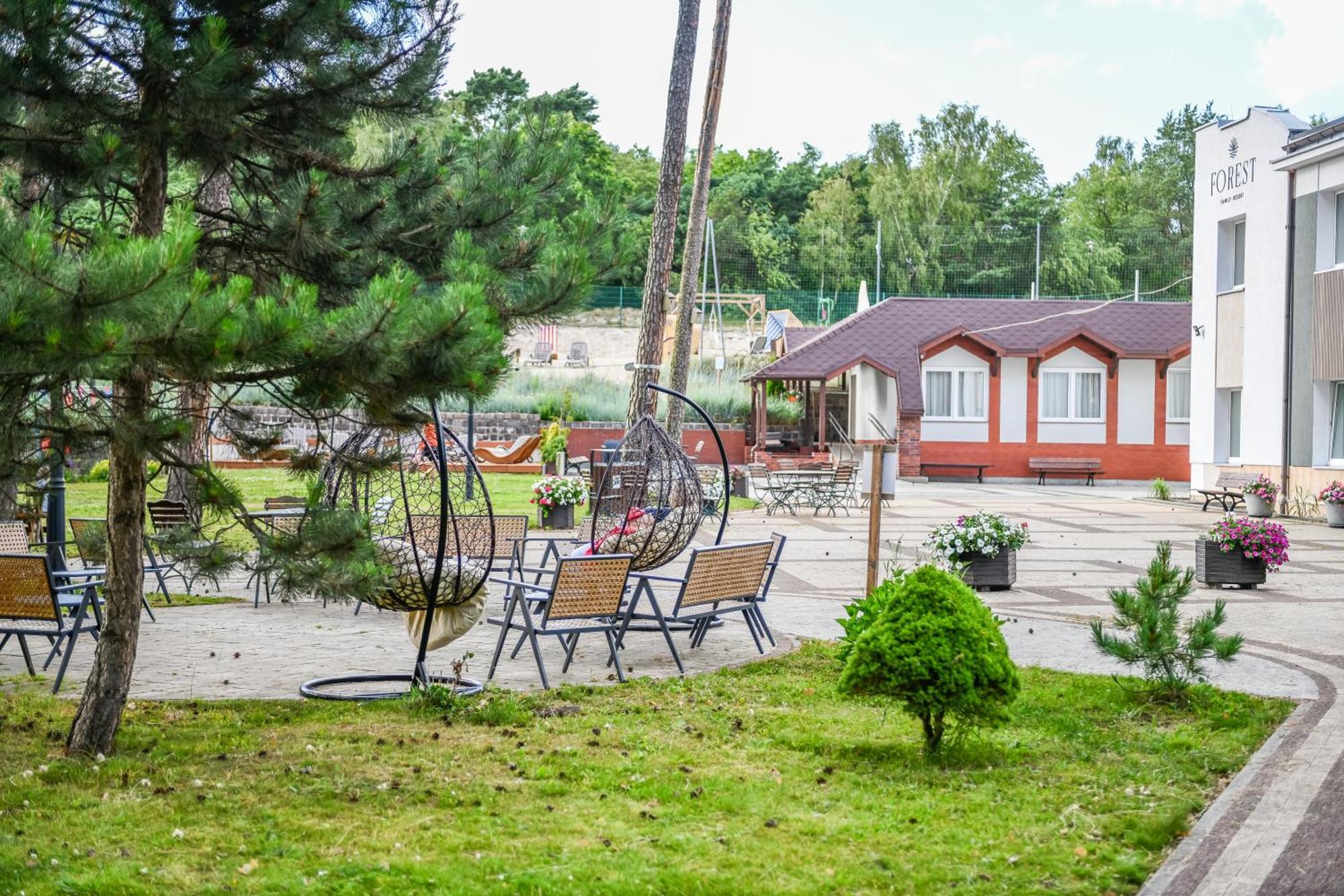Forest Family Resort - Domki Caloroczne Ustka Extérieur photo